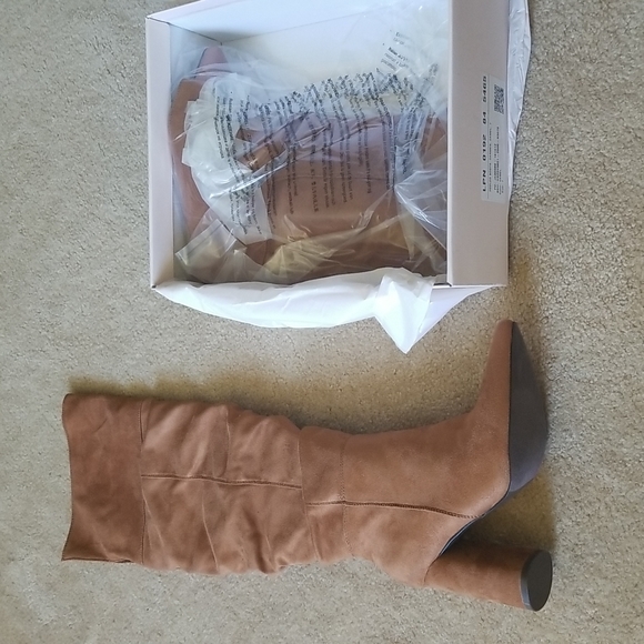 New In Box Slouchy Block Heeled Boots - Picture 3 of 9